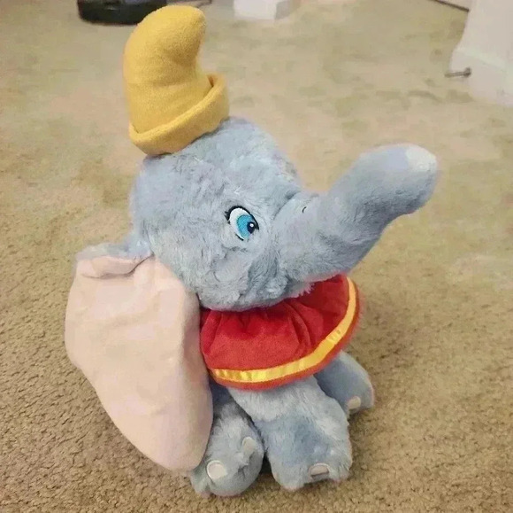 Disney Other - Disney Store Exclusive Dumbo The Elephant 15" Plush #AA